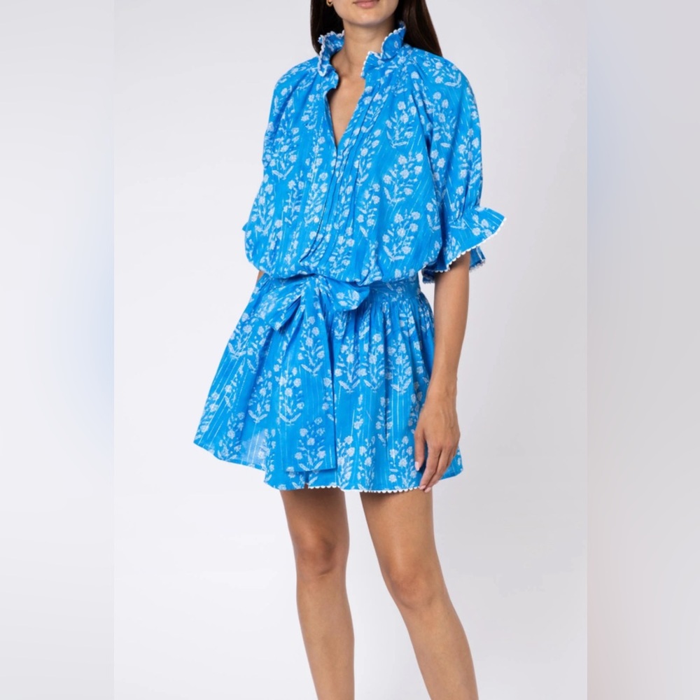 Juliet Dunn sale. Blouson dress. Size 0. Brand new with tags. Blue.